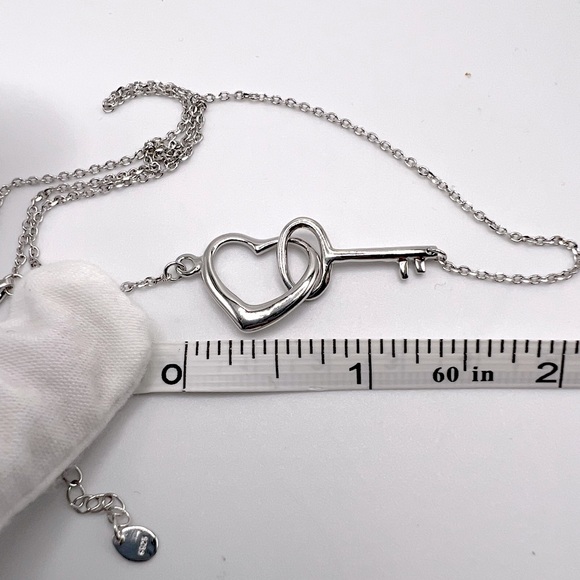 Sale $28! Sterling Silver Floating Heart & Key Necklace - Picture 4 of 15